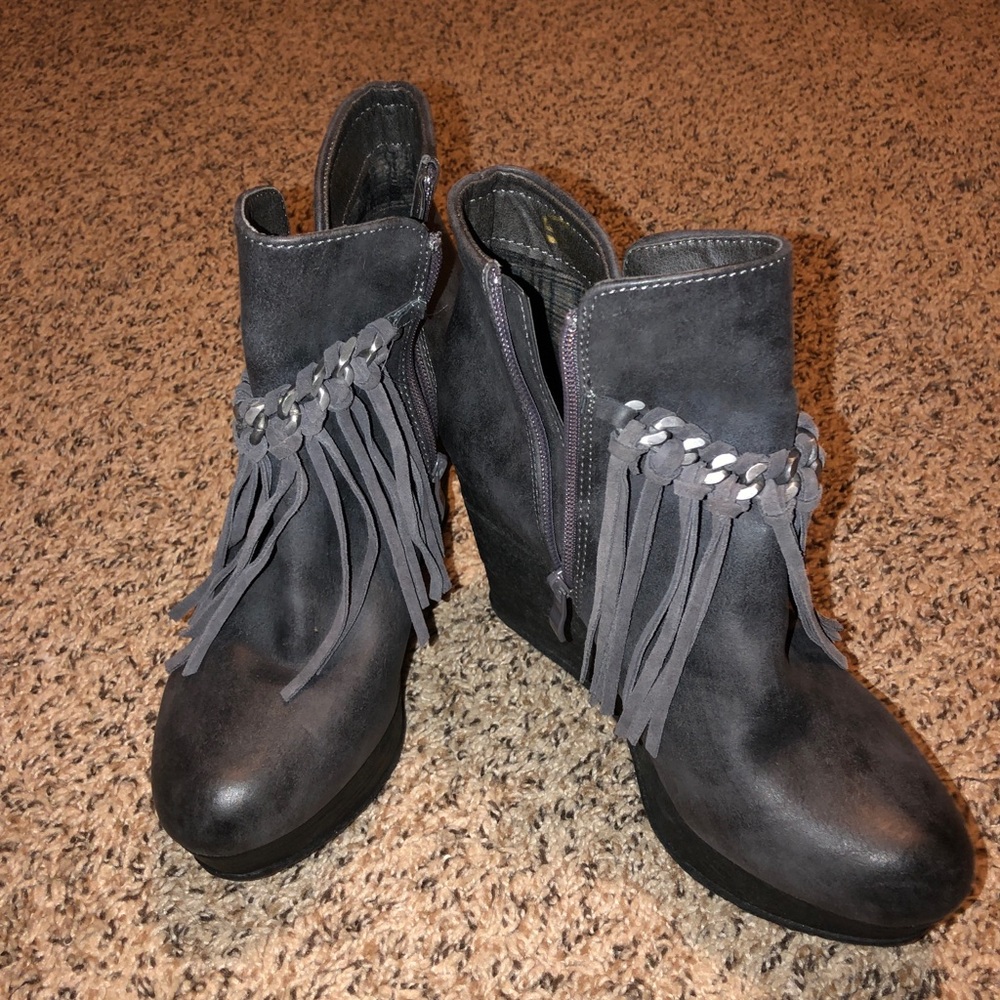 SBicca Zepps style shoes